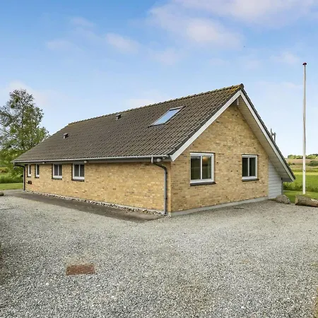 Sigbritt - 100m From The Sea In Se Jutland By Interhome Feriehus Broager