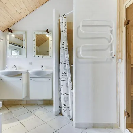 Sigbritt - 100m From The Sea By Interhome *