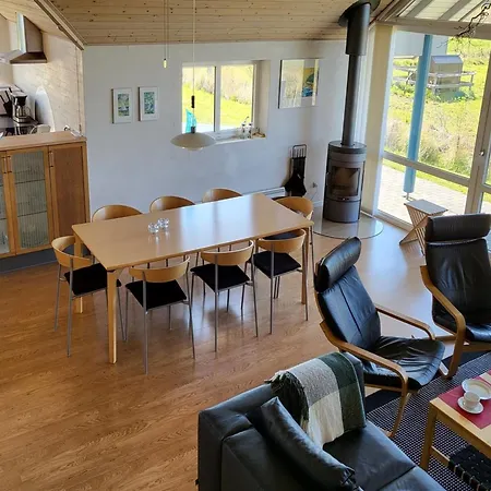 Prázdninový dům Sigbritt - 100m From The Sea By Interhome *