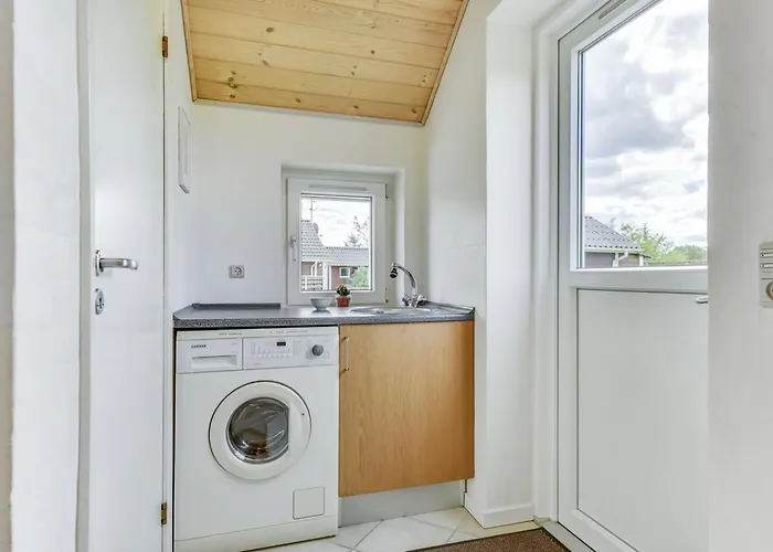 Sigbritt - 100m From The Sea By Interhome *