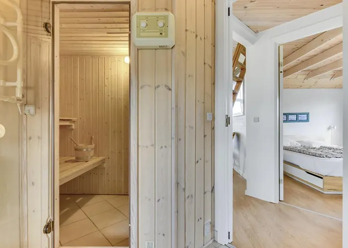 Holiday home Sigbritt - 100m From The Sea By Interhome