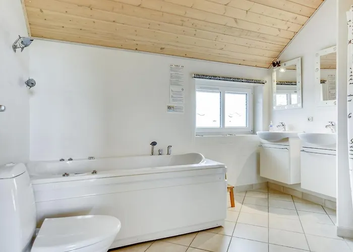 Sigbritt - 100m From The Sea By Interhome *