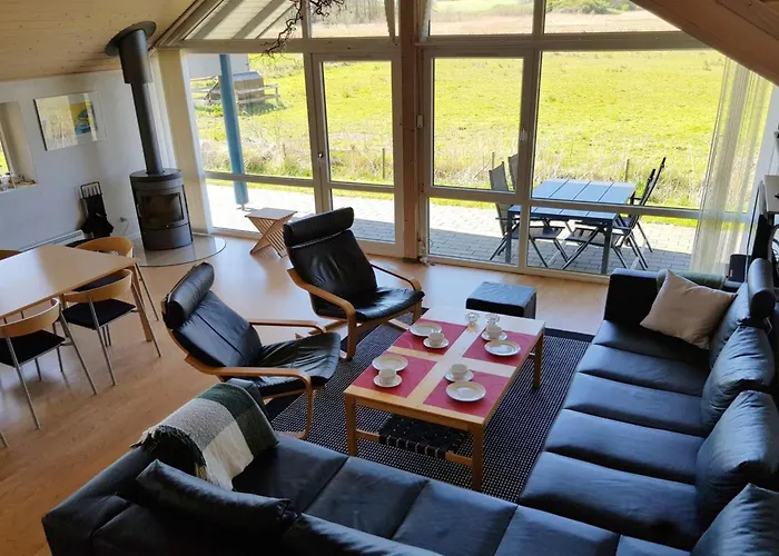 Holiday home Sigbritt - 100m From The Sea By Interhome *